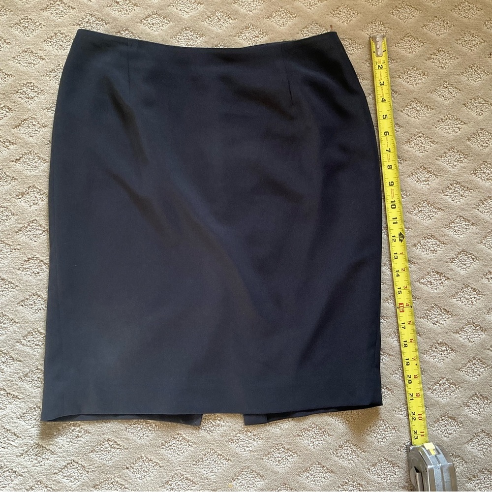 Tahari black pencil skirt, size 10, red lining